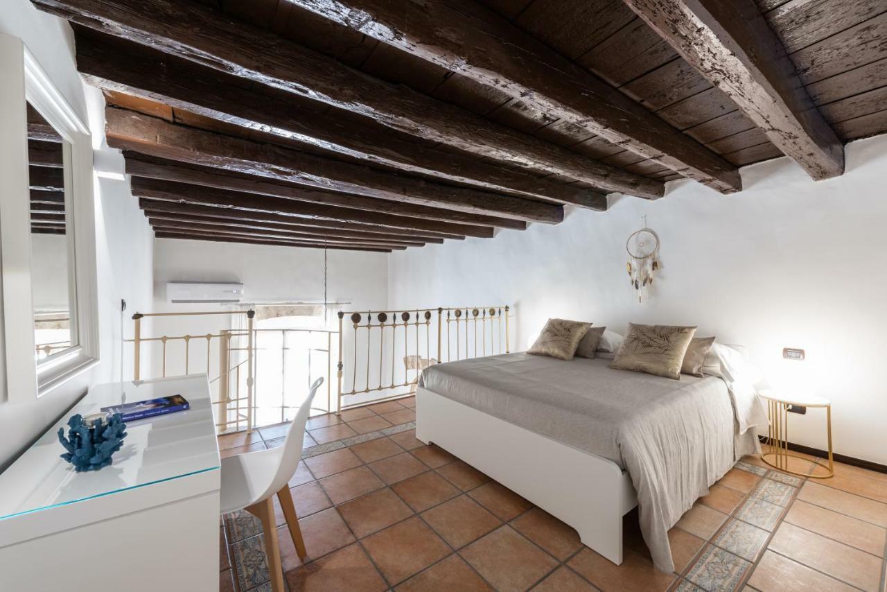 Apartamento Old Town Loft M8 Bari Exterior foto